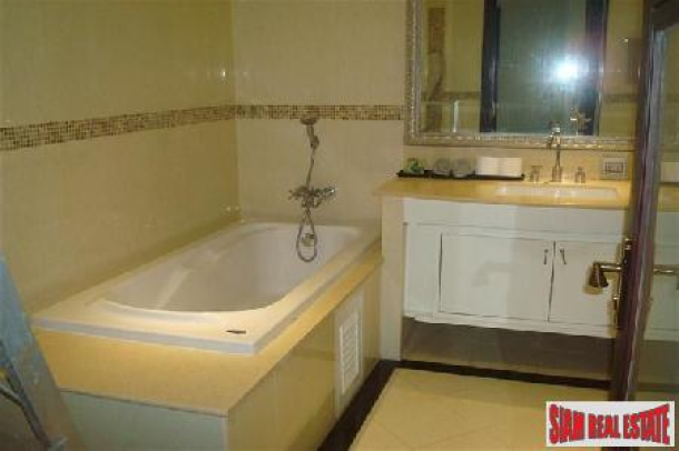 One Bedroom Apartment In Central Pattaya-6