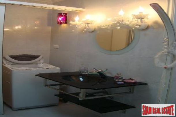 2 Bedroom, 2 Bathroom Condominium - Rayong-14