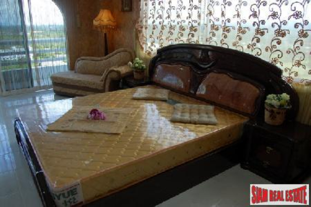 2 Bedroom, 2 Bathroom Condominium - Rayong-9