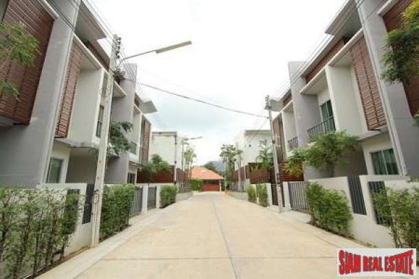 Nice, New Two-Bedroom Townhouse in Chalong-8