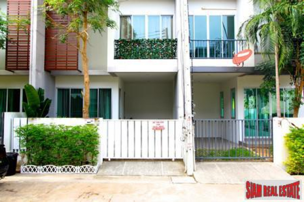 Nice, New Two-Bedroom Townhouse in Chalong-9