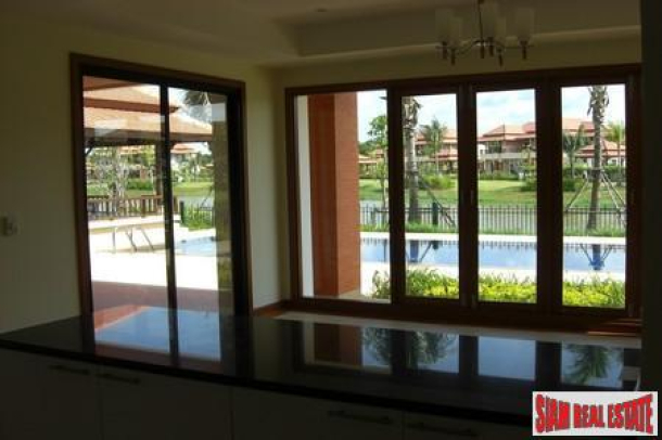 Spacious, Luxurious Four Bedroom Pool Villa in Laguna-10