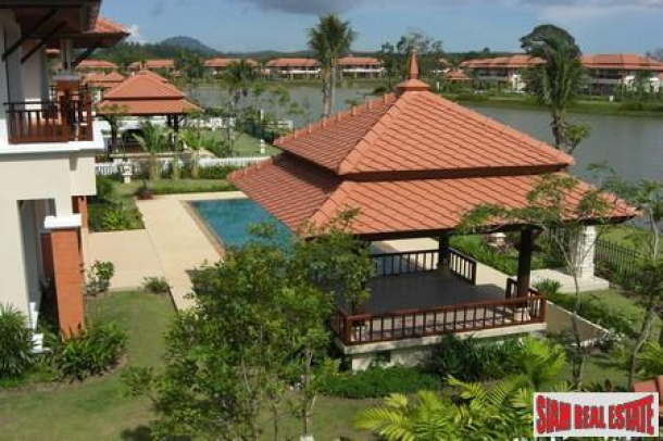 Spacious, Luxurious Four Bedroom Pool Villa in Laguna-8