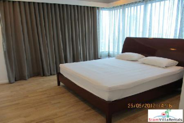 Royal Maneeya Executive Residence | For Sale Great DEAL Fully Furnished Luxury Condominium in Chidlom-3