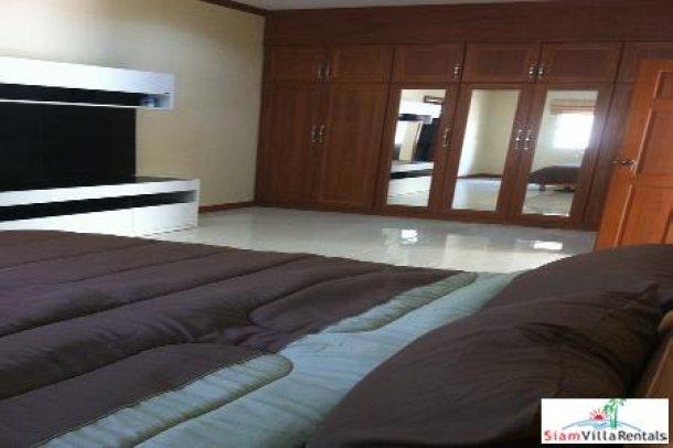Three Bed, Three Bathroom House For Long Term Rent - East Pattaya-7