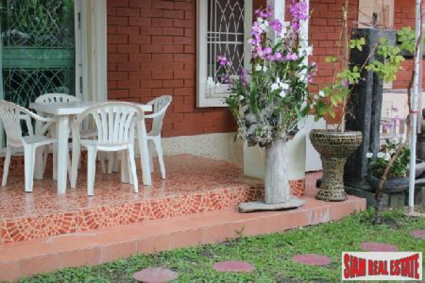 Large 3 Bedroom House With Private Garden - South Pattaya-2