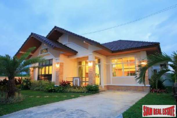 Modern Bali Style 3 Bedroom Houses With Large Living Areas - Bang Saray-1