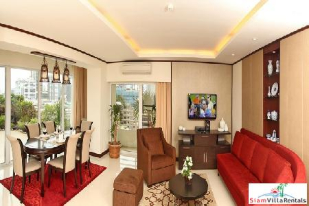 RENTED Luxury three bedroom condo Sukhumvit. 250 meters to Nana station.-2