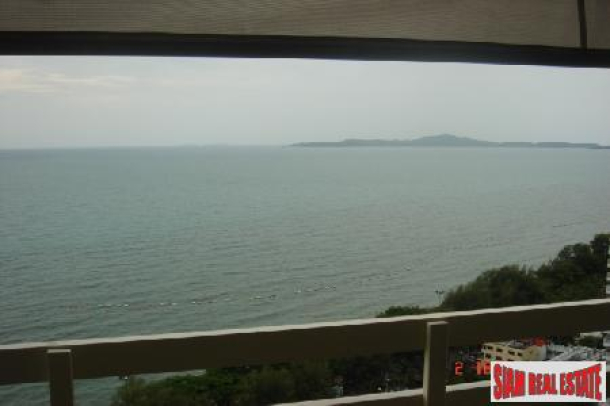 One Bedroomed Apartment In Ideal Location With Great Views - Jomtien-1