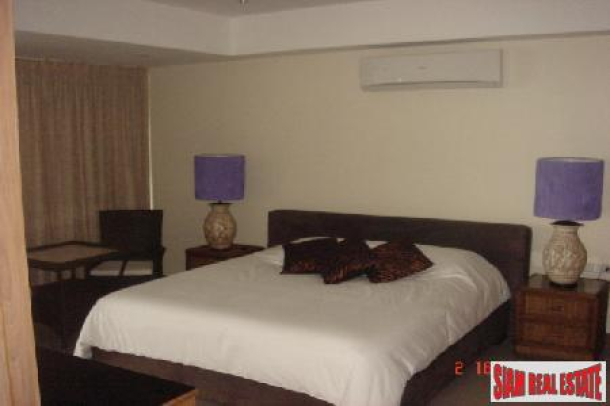 One Bedroomed Apartment In Ideal Location With Great Views - Jomtien-5