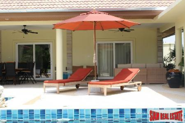 Highly Quality Pool Villas Set in Scenic Location a Few Minutes Drive from Golf Courses and Hua Hin Town Centre-7