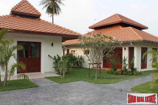 New, Spacious Four Bedroom Italian Style House in Jomtien-11