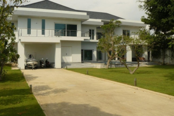 New, Spacious Four Bedroom Italian Style House in Jomtien-1