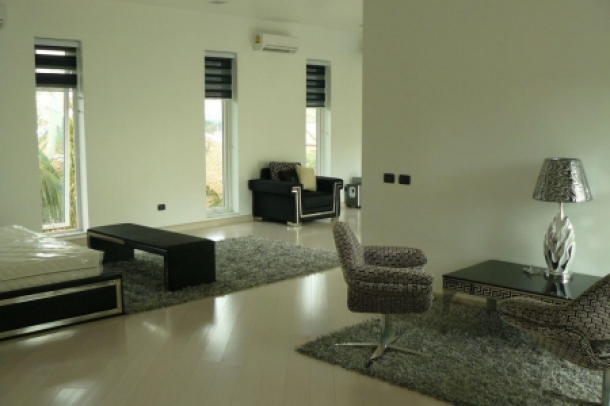New, Spacious Four Bedroom Italian Style House in Jomtien-7