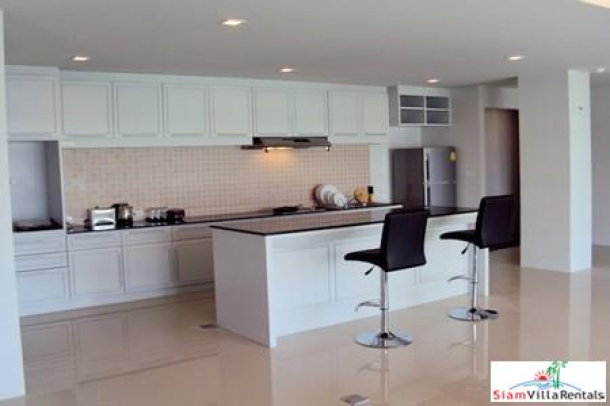 Two Bed Penthouse in Great Patong Location-10