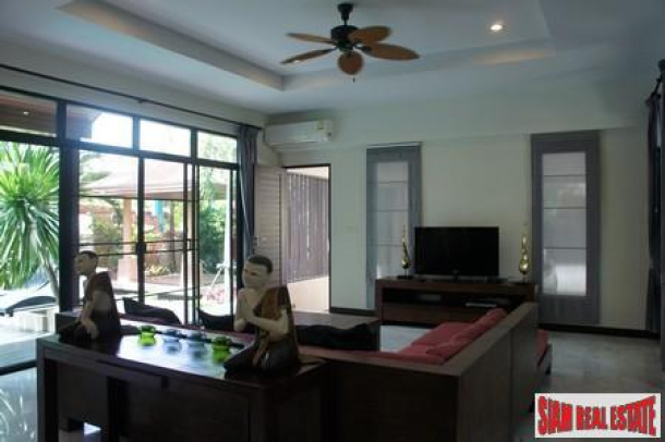 Three-Bedroom Pool Villa in Rawai-3