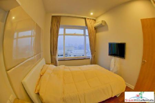 Circle Condominium | Great One Bedroom Apartment in a  Fantastic Petchaburi Location-2