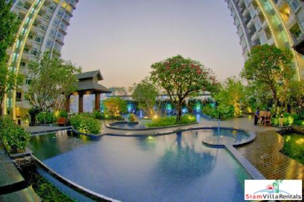 Circle Condominium | Great One Bedroom Apartment in a  Fantastic Petchaburi Location-4