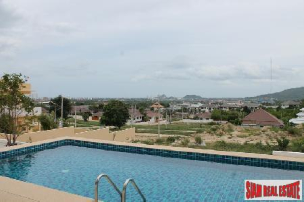 3 bedroom house with panoramic moutain and sea views for sale.-1
