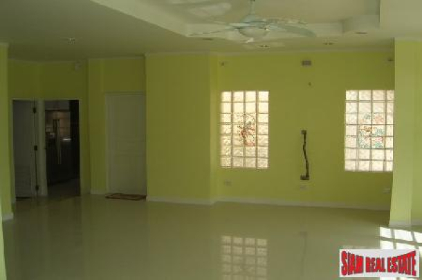 2 Storey house for sale only 200 meter to the beach.-4