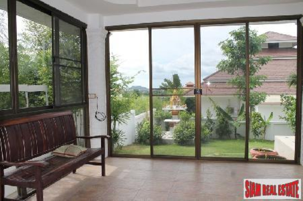 3 bedroom house with mountain and sea views for sale.-6