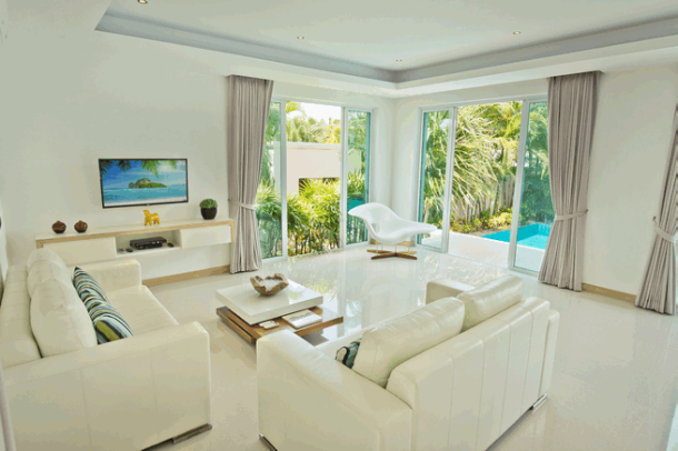 3 Bedroom 3 Bathroom Large Modern House In An Up-Market Location - East Pattaya-12