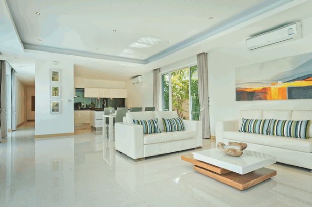 3 Bedroom 3 Bathroom Large Modern House In An Up-Market Location - East Pattaya-14