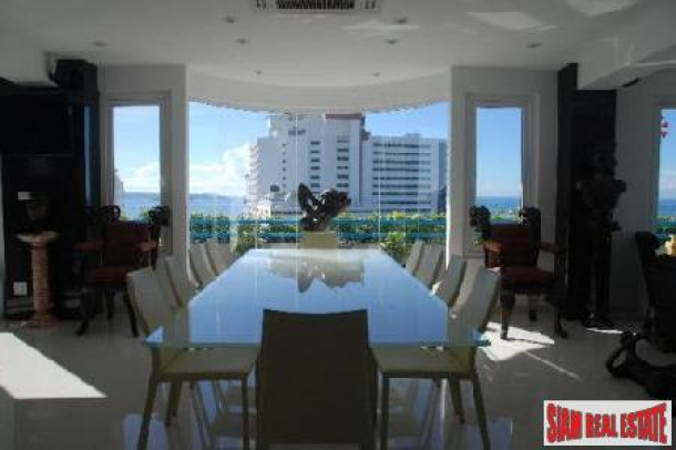 A Penthouse Condominium With 360 Sqm Of Living Space - Pratumnak-4