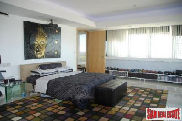 A Penthouse Condominium With 360 Sqm Of Living Space - Pratumnak-6