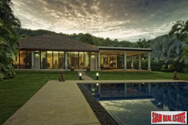 Five Bedroom Luxury Pool Villa in Nai Harn-16