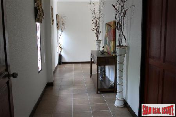 Fully furnished 3 bedrooms pool villa for sale.-7