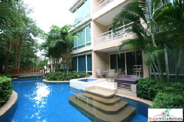 3 Bedrooms condominium with the direct access to the swimming pool for rent.-1