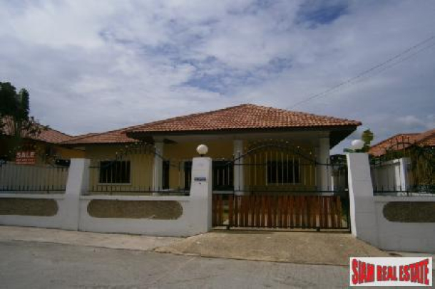 3 Bedroom House Located In The Popular Area Of East Pattaya-1