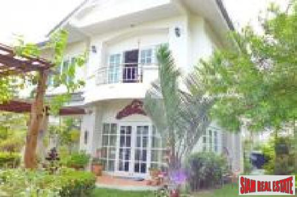 Stunning Residence In Rayong. Price Reduced To Sell.-2