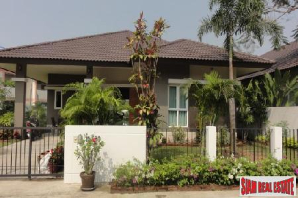 3 Bedroom Single Storey House Now On The Market For Sale - East Pattaya-5