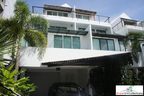 Modern Three-Bedroom Townhome with Private Pool in Kathu-18