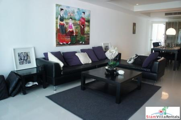 Modern Three-Bedroom Townhome with Private Pool in Kathu-6