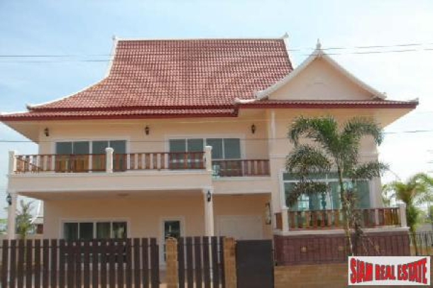 Beautiful Houses in a Peaceful and Relaxing Atmosphere - East Pattaya-1