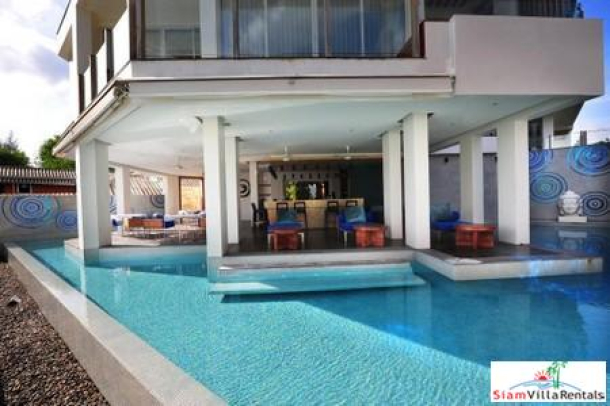 Two-Bedroom Beachfront Penthouse Apartment in Bang Tao-13
