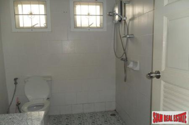 3 Bedroom 3 Bathroom Condominium With Great Sea View - Na Jomtien-9