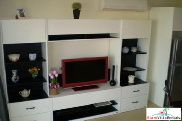 Fully Furnished One Bedroom Condominium Only 100 Metres From The Beach - Jomtien-4