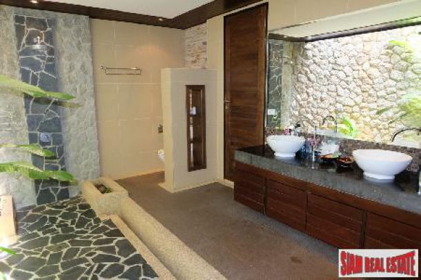 Modern, Luxurious Four-Bedroom Home in Nai Harn-2