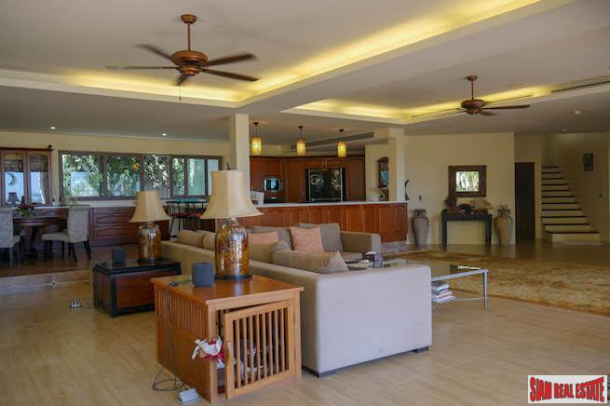 Three Bed Condominium, 189 Sqm Of Luxury With Stunning Sea Views - South Pattaya-25