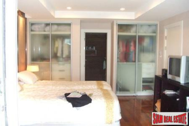 One Bedroom, Five Minutes Walk To Asoke BTS And MRT Station.-16