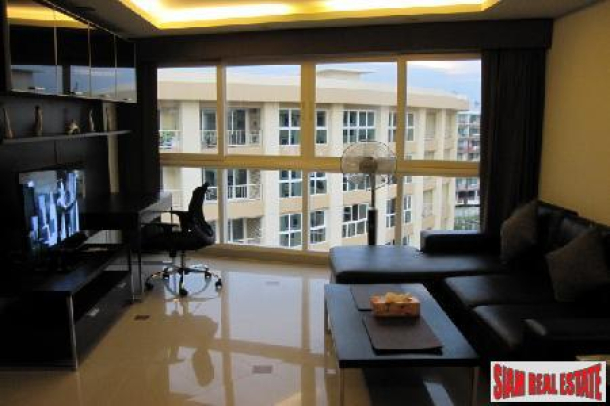 8th Floor One Bedroom Apartment In The City Centre - Pattaya-1