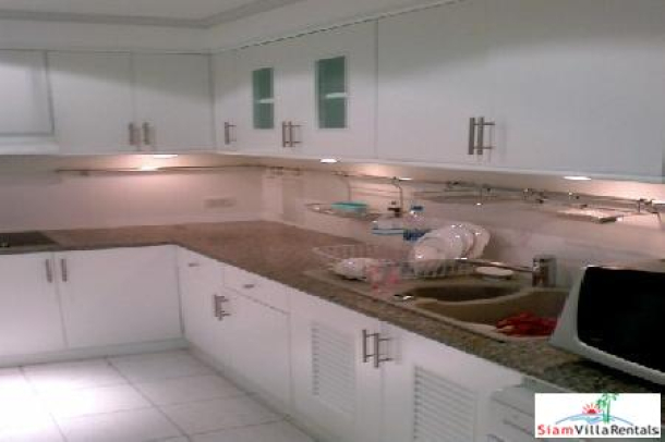 RENTED Three Bedroom Two Bathroom Luxurious Apartment.-7