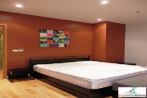 RENTED Two Bedroom walk to Ratchadamri BTS Station.-13