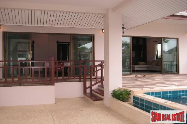 Pool Villa for sale only few minutes from Hua Hin town center.-1