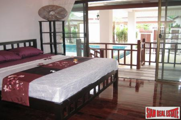 Pool Villa for sale only few minutes from Hua Hin town center.-3
