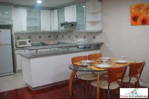 RENTED Two Bedroom walk to Ratchadamri BTS Station.-2